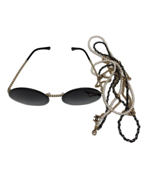 CHANEL（シャネル）CHANEL (シャネル) ココマークチェーン付サングラス ブラック×ゴールド サイズ:58□18 135の古着・服飾アイテム