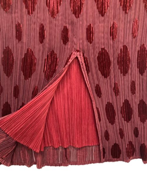 ISSEY MIYAKE FETE（イッセイミヤケフェット）ISSEY MIYAKE FETE (イッセイミヤケフェット) ラージドットプリーツスカート/IF64FG736 レッド サイズ:02の古着・服飾アイテム
