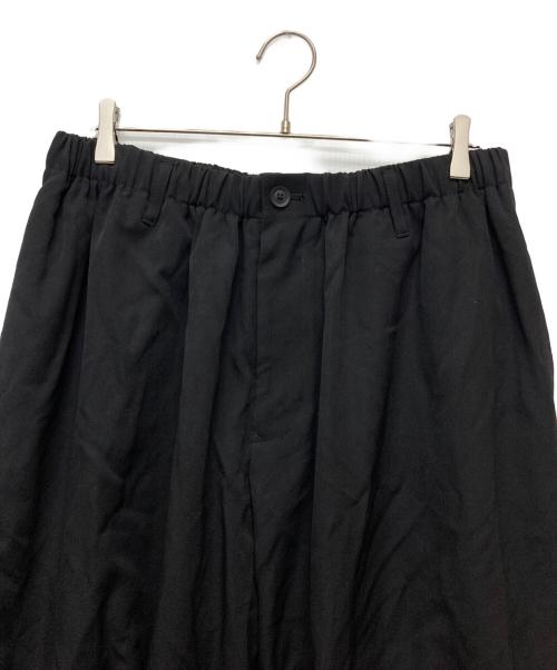 Yohji Yamamoto pour homme（ヨウジヤマモト プールオム）Yohji Yamamoto pour homme (ヨウジヤマモト プールオム) シワギャバ タブ付きギャザーパンツ/HN-P32-100 ブラック サイズ:3の古着・服飾アイテム
