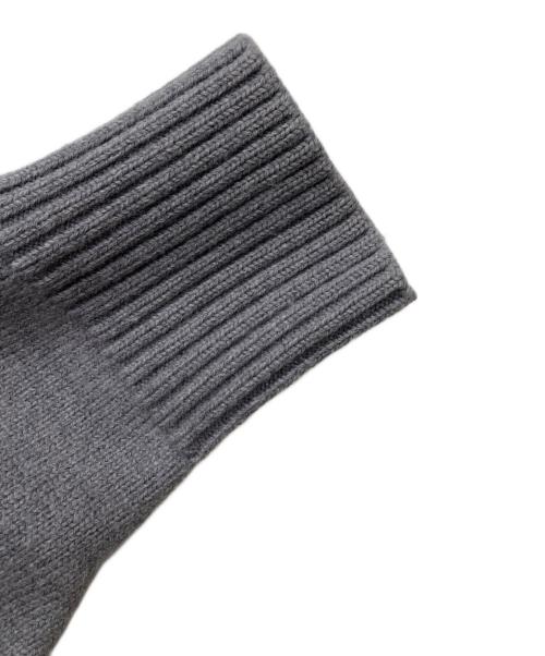 AMI Alexandre Mattiussi（アミアレクサンドルマテュッシ）AMI Alexandre Mattiussi (アミアレクサンドルマテュッシ) ハートロゴタートルネックセーター/UKS402.018 グレー サイズ:Ｌの古着・服飾アイテム