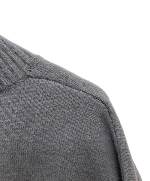 AMI Alexandre Mattiussi（アミアレクサンドルマテュッシ）AMI Alexandre Mattiussi (アミアレクサンドルマテュッシ) ハートロゴタートルネックセーター/UKS402.018 グレー サイズ:Ｌの古着・服飾アイテム
