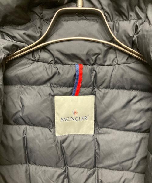 MONCLER（モンクレール）MONCLER (モンクレール) ARRIOUS ダウンコート/420934934825 オリーブの古着・服飾アイテム