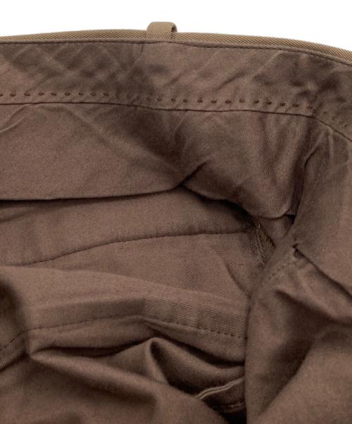AURALEE（オーラリー）AURALEE (オーラリー) LIGHT WOOL MAX GABARDINE SLACKS ブラウン サイズ:4の古着・服飾アイテム
