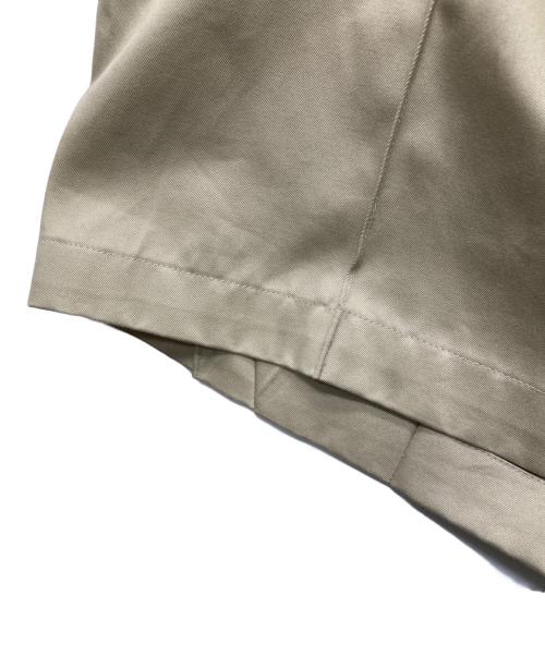 KHOKI（コッキ）KHOKI (コッキ) Pleat-design pantsタックパンツ/	25ss-p-04 ベージュ サイズ:1の古着・服飾アイテム