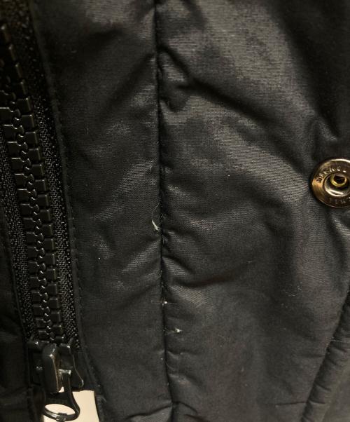 F.C.R.B.（エフシーレアルブリストル）F.C.R.B. (エフシーレアルブリストル) スカルプリントダウンジャケット/53463-011 ブラック サイズ:Ｓの古着・服飾アイテム