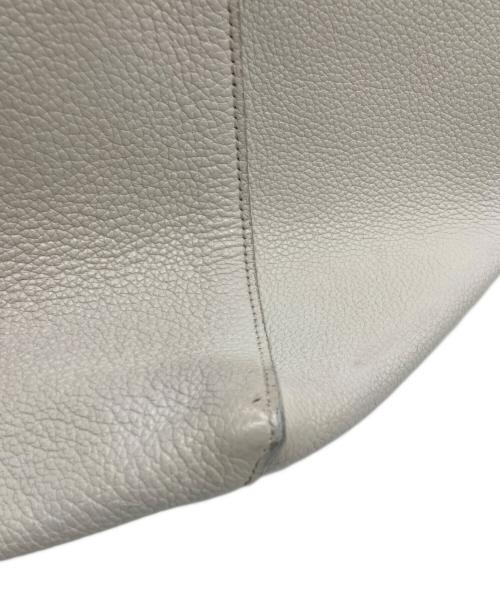 CELINE（セリーヌ）CELINE (セリーヌ) スモールカバファントム/176023 ホワイトの古着・服飾アイテム