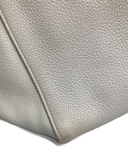 CELINE（セリーヌ）CELINE (セリーヌ) スモールカバファントム/176023 ホワイトの古着・服飾アイテム