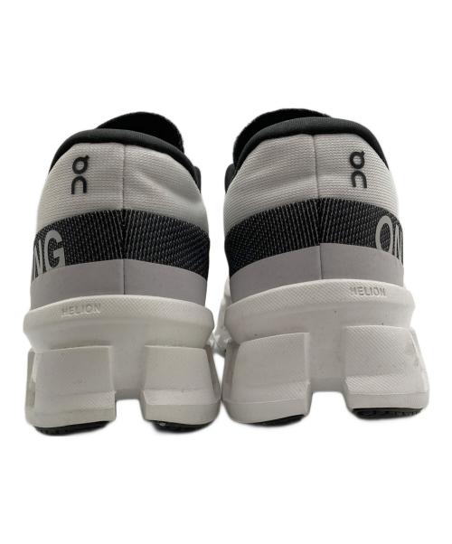 on（オン）On (オン) Cloudmonster 2/スニーカー/3WE10110664 ホワイト サイズ:24.5cmの古着・服飾アイテム