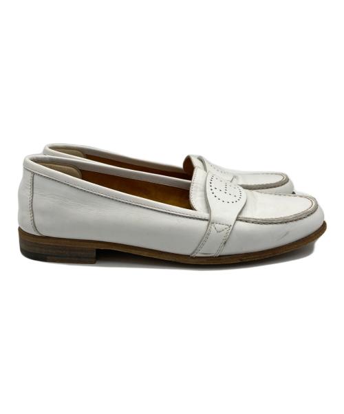 HERMES（エルメス）HERMES (エルメス) エブリン  Hロゴ パンチング レザーローファー ホワイト サイズ:36の古着・服飾アイテム