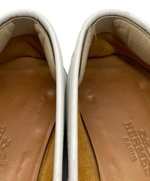 HERMES（エルメス）HERMES (エルメス) エブリン  Hロゴ パンチング レザーローファー ホワイト サイズ:36の古着・服飾アイテム