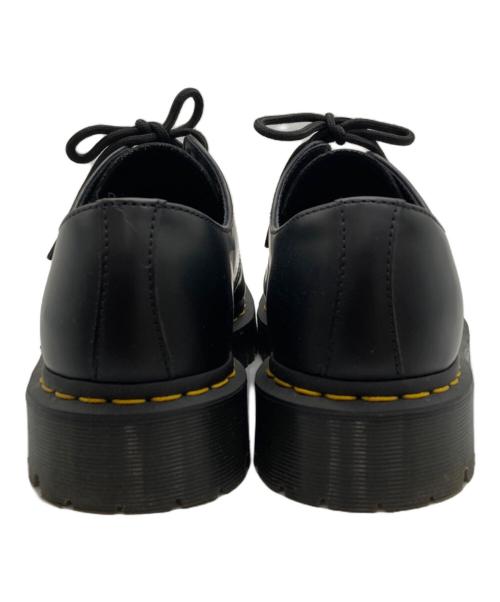 Dr.Martens（ドクターマーチン）Dr.Martens (ドクターマーチン) SQUARED 3ホール ブラック サイズ:UK8の古着・服飾アイテム