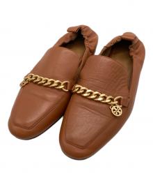 TORY BURCH（トリーバーチ）の古着「MINI BENTON CHARM ローファー/88346」｜ブラウン