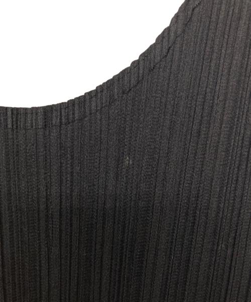 PLEATS PLEASE（プリーツプリーズ）PLEATS PLEASE (プリーツプリーズ) ノースリーブ変形プリーツワンピース/PP53-JH557 ブラック サイズ:3の古着・服飾アイテム