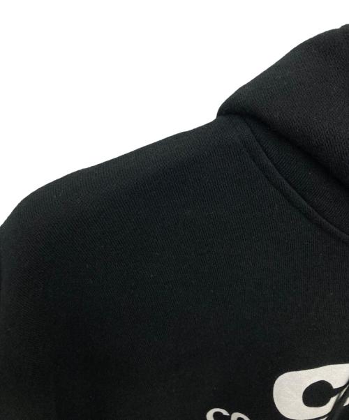 COMME des GARCONS（コムデギャルソン）COMME des GARCONS (コムデギャルソン) ロゴプリントフードポンチョ/SZ-T018 ブラック サイズ:Ｍの古着・服飾アイテム