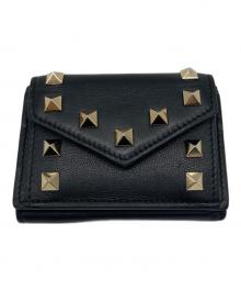 VALENTINO GARAVANI（ヴァレンティノ・ガラヴァーニ）の古着「ロックスタッズ 三つ折り財布/W2P0Q47」｜ブラック