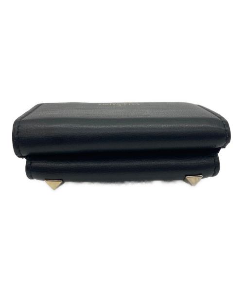 VALENTINO GARAVANI（ヴァレンティノ・ガラヴァーニ）VALENTINO GARAVANI (ヴァレンティノ・ガラヴァーニ) ロックスタッズ 三つ折り財布/W2P0Q47 ブラックの古着・服飾アイテム