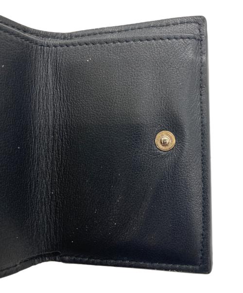 VALENTINO GARAVANI（ヴァレンティノ・ガラヴァーニ）VALENTINO GARAVANI (ヴァレンティノ・ガラヴァーニ) ロックスタッズ 三つ折り財布/W2P0Q47 ブラックの古着・服飾アイテム