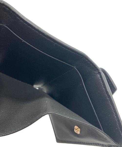 VALENTINO GARAVANI（ヴァレンティノ・ガラヴァーニ）VALENTINO GARAVANI (ヴァレンティノ・ガラヴァーニ) ロックスタッズ 三つ折り財布/W2P0Q47 ブラックの古着・服飾アイテム