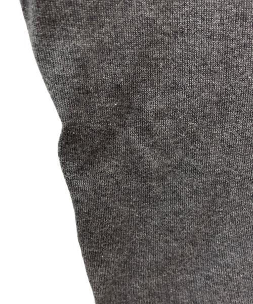 PRADA（プラダ）PRADA (プラダ) カシミヤブレンドVネックカーディガン/SMC497 R132 グレー サイズ:50の古着・服飾アイテム