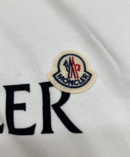 MONCLER（モンクレール）MONCLER (モンクレール) Flocked Logo Patch Vintage Cotton Tee/J20918C00024 ホワイト サイズ:Ｍの古着・服飾アイテム