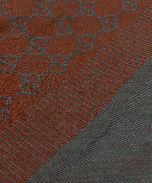 GUCCI（グッチ）GUCCI (グッチ) GG/グッチシマ柄シルクウールストール ボルドー×ネイビーの古着・服飾アイテム