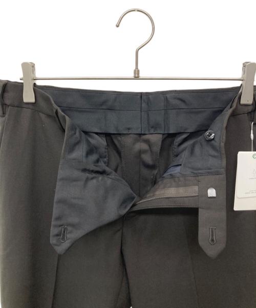 green label relaxing（グリーンレーベルリラクシング）green label relaxing (グリーンレーベルリラクシング) A +TWPUサージ2B スリム/セットアップ ブラウン サイズ:L 未使用品の古着・服飾アイテム