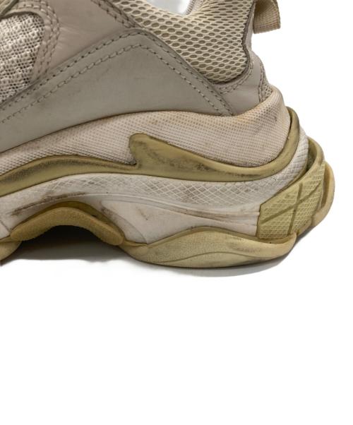 BALENCIAGA（バレンシアガ）BALENCIAGA (バレンシアガ) TRIPLE S/524036 アイボリー サイズ:26cmの古着・服飾アイテム