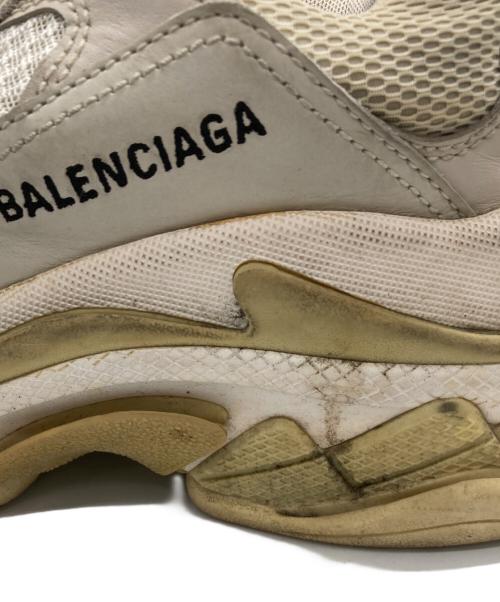 BALENCIAGA（バレンシアガ）BALENCIAGA (バレンシアガ) TRIPLE S/524036 アイボリー サイズ:26cmの古着・服飾アイテム