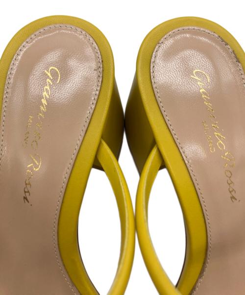 Gianvito Rossi（ジャンヴィト ロッシ）Gianvito Rossi (ジャンヴィト ロッシ) サンダル イエロー サイズ:35の古着・服飾アイテム
