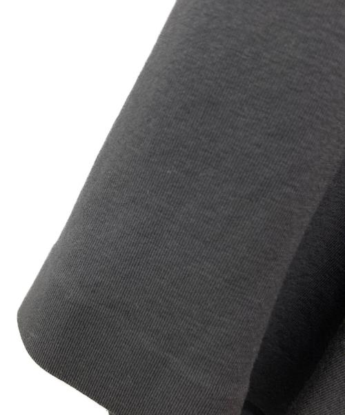 HERNO（ヘルノ）HERNO (ヘルノ) クルーネックカットソー/JG0004U 52003 グレー サイズ:48の古着・服飾アイテム