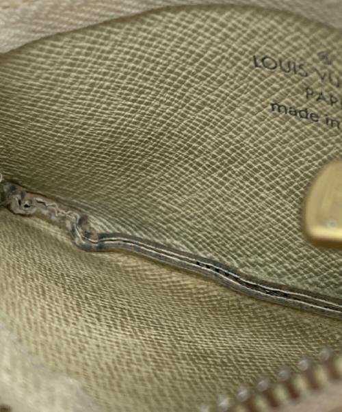 LOUIS VUITTON（ルイ ヴィトン）LOUIS VUITTON (ルイ ヴィトン) ポシェット・クレ ホワイトの古着・服飾アイテム