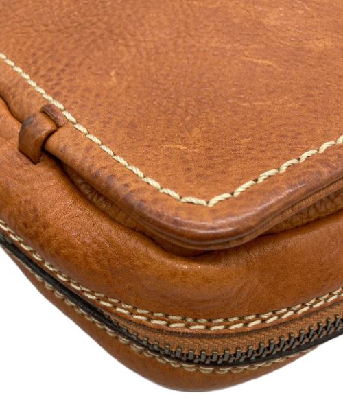 土屋鞄（ツチヤカバン）土屋鞄 (ツチヤカバン) スクエアレザーショルダーバッグ ベージュの古着・服飾アイテム