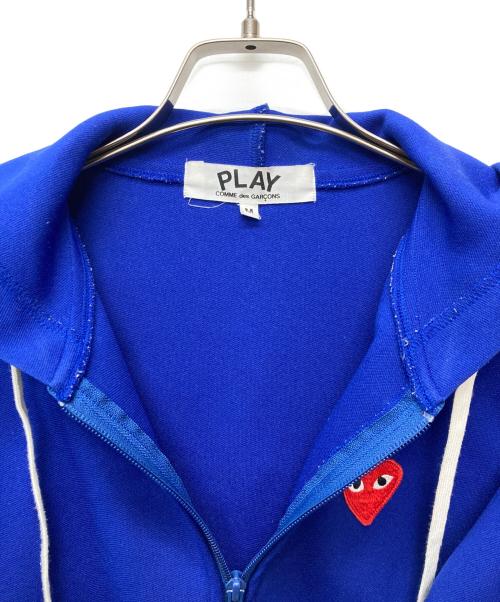 PLAY COMME des GARCONS（プレイコムデギャルソン）PLAY COMME des GARCONS (プレイコムデギャルソン) ハートロゴポリエステルジップパーカー/AZ-T171 ブルー サイズ:Mの古着・服飾アイテム