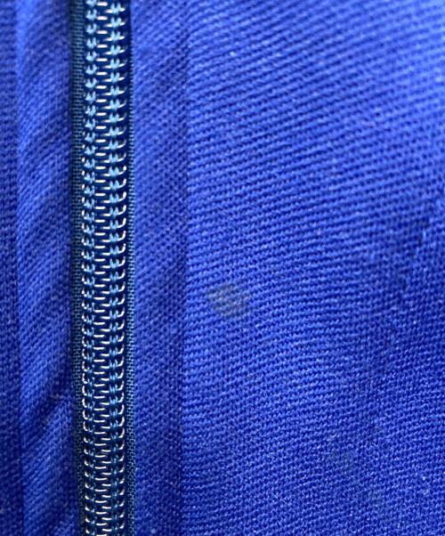 PLAY COMME des GARCONS（プレイコムデギャルソン）PLAY COMME des GARCONS (プレイコムデギャルソン) ハートロゴポリエステルジップパーカー/AZ-T171 ブルー サイズ:Mの古着・服飾アイテム