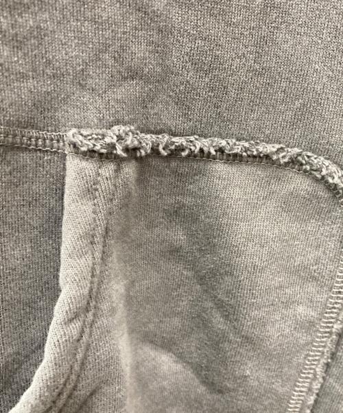 SIMPLY COMPLICATED（シンプリーコンプリケイティド）SIMPLY COMPLICATED (シンプリーコンプリケイティド) CORE LOOPWHEEL ZIP OVER CREW/25SS4003 グレー サイズ:Ｍの古着・服飾アイテム