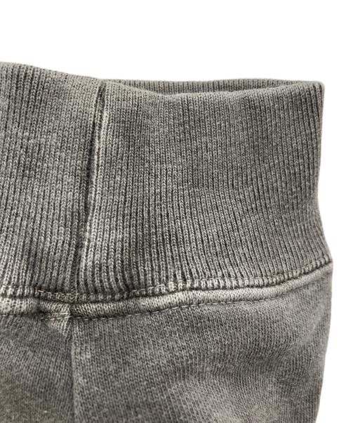 SIMPLY COMPLICATED（シンプリーコンプリケイティド）SIMPLY COMPLICATED (シンプリーコンプリケイティド) CORE LOOPWHEEL ZIP OVER CREW/25SS4003 グレー サイズ:Ｍの古着・服飾アイテム