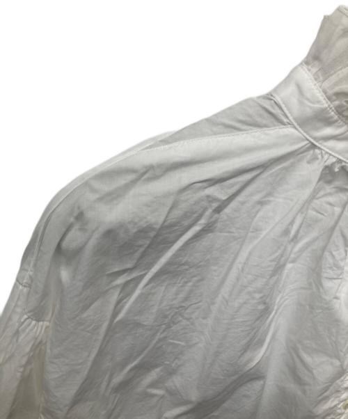 nest Robe（ネストローブ）nest Robe (ネストローブ) フリルブラウス/01231-1307 ホワイト サイズ:FREEの古着・服飾アイテム