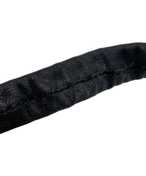 MIU MIU（ミュウミュウ）MIU MIU (ミュウミュウ) レザーバングル ブラックの古着・服飾アイテム