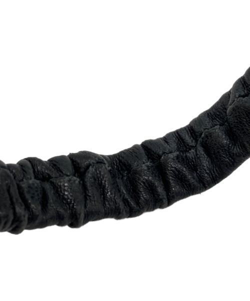 MIU MIU（ミュウミュウ）MIU MIU (ミュウミュウ) レザーバングル ブラックの古着・服飾アイテム