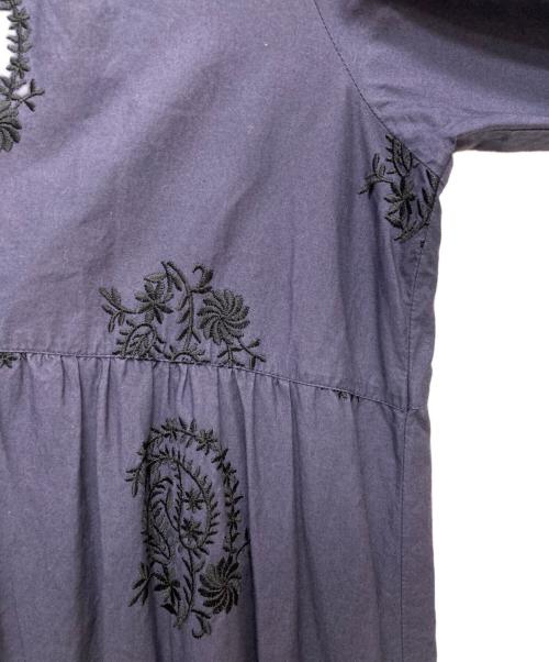 ne quittez pas（ヌキテパ）ne quittez pas (ヌキテパ) POPLIN PAISLEY EMB TIRED/010441GL2 パープル サイズ:Ｍの古着・服飾アイテム