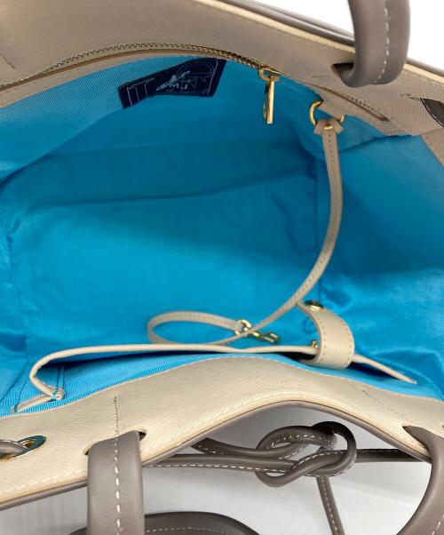 A.D.M.J.（エーディーエムジェイ）A.D.M.J. (エーディーエムジェイ) BLUGAROPLUS TASSEL CONCLUSION TOTE/19SA01014 ベージュの古着・服飾アイテム