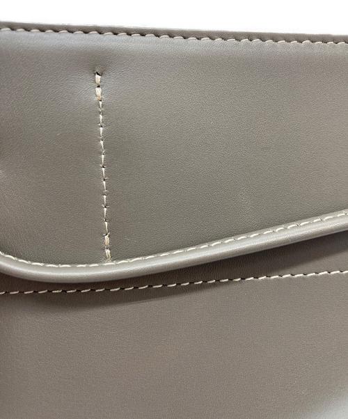 A.D.M.J.（エーディーエムジェイ）A.D.M.J. (エーディーエムジェイ) BLUGAROPLUS TASSEL CONCLUSION TOTE/19SA01014 ベージュの古着・服飾アイテム