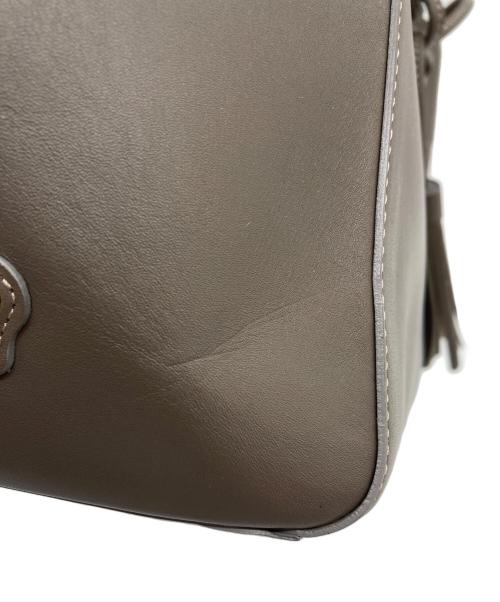 A.D.M.J.（エーディーエムジェイ）A.D.M.J. (エーディーエムジェイ) BLUGAROPLUS TASSEL CONCLUSION TOTE/19SA01014 ベージュの古着・服飾アイテム