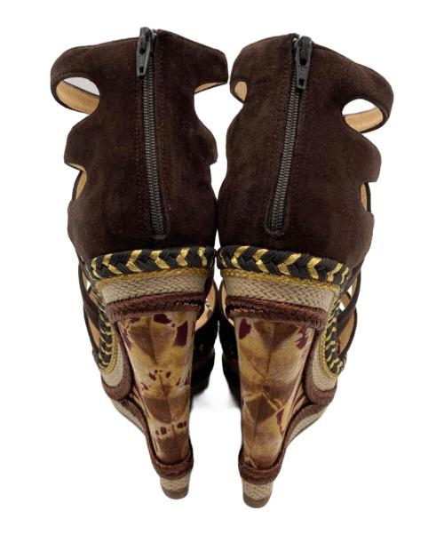 Christian Louboutin（クリスチャン・ルブタン）Christian Louboutin (クリスチャン・ルブタン) TOSCA 140 サンダル ベージュ サイズ:39の古着・服飾アイテム