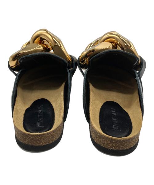 J.W.ANDERSON（ジェイダブリューアンダーソン）J.W.ANDERSON (ジェイダブリューアンダーソン) チェーンレザーミュール ブラック サイズ:23の古着・服飾アイテム