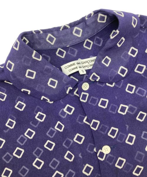 COMME des GARCONS COMME des GARCONS（コムデギャルソン コムデギャルソン）COMME des GARCONS COMME des GARCONS (コムデギャルソン コムデギャルソン) 総柄半袖シャツ/RO-B015 ネイビー サイズ:Ｓの古着・服飾アイテム