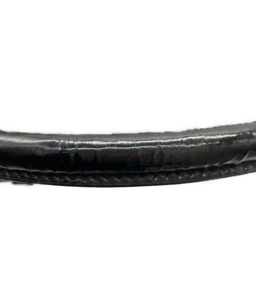 ANYA HINDMARCH（アニヤ・ハインドマーチ）ANYA HINDMARCH (アニヤ・ハインドマーチ) エナメルスモールカーカーハンドバッグ ブラックの古着・服飾アイテム