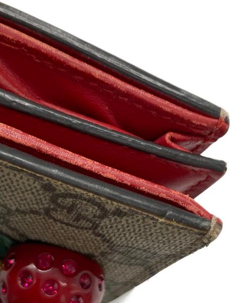 GUCCI（グッチ）GUCCI (グッチ) チェリーコンパクトウォレット/476050 レッド×ベージュの古着・服飾アイテム