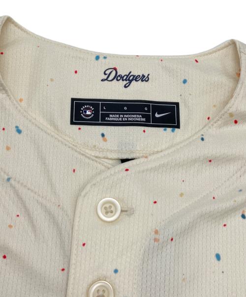 NIKE（ナイキ）NIKE (ナイキ) Los Angeles Dodgers ベースボールシャツ アイボリー サイズ:Lの古着・服飾アイテム