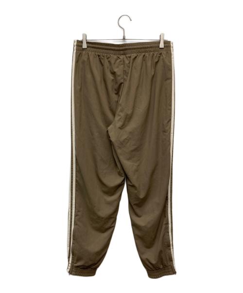 adidas（アディダス）adidas (アディダス) ウーブン ファイヤーバードトラックパンツ/JP1024 ブラウン サイズ:ＸＬ 未使用品の古着・服飾アイテム